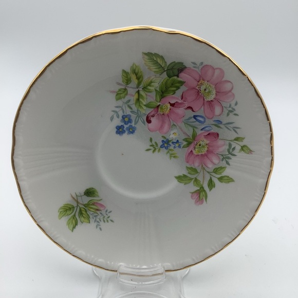 Royal Grafton England Bone China Floral Teacup and Saucer - Picture 5 of 10